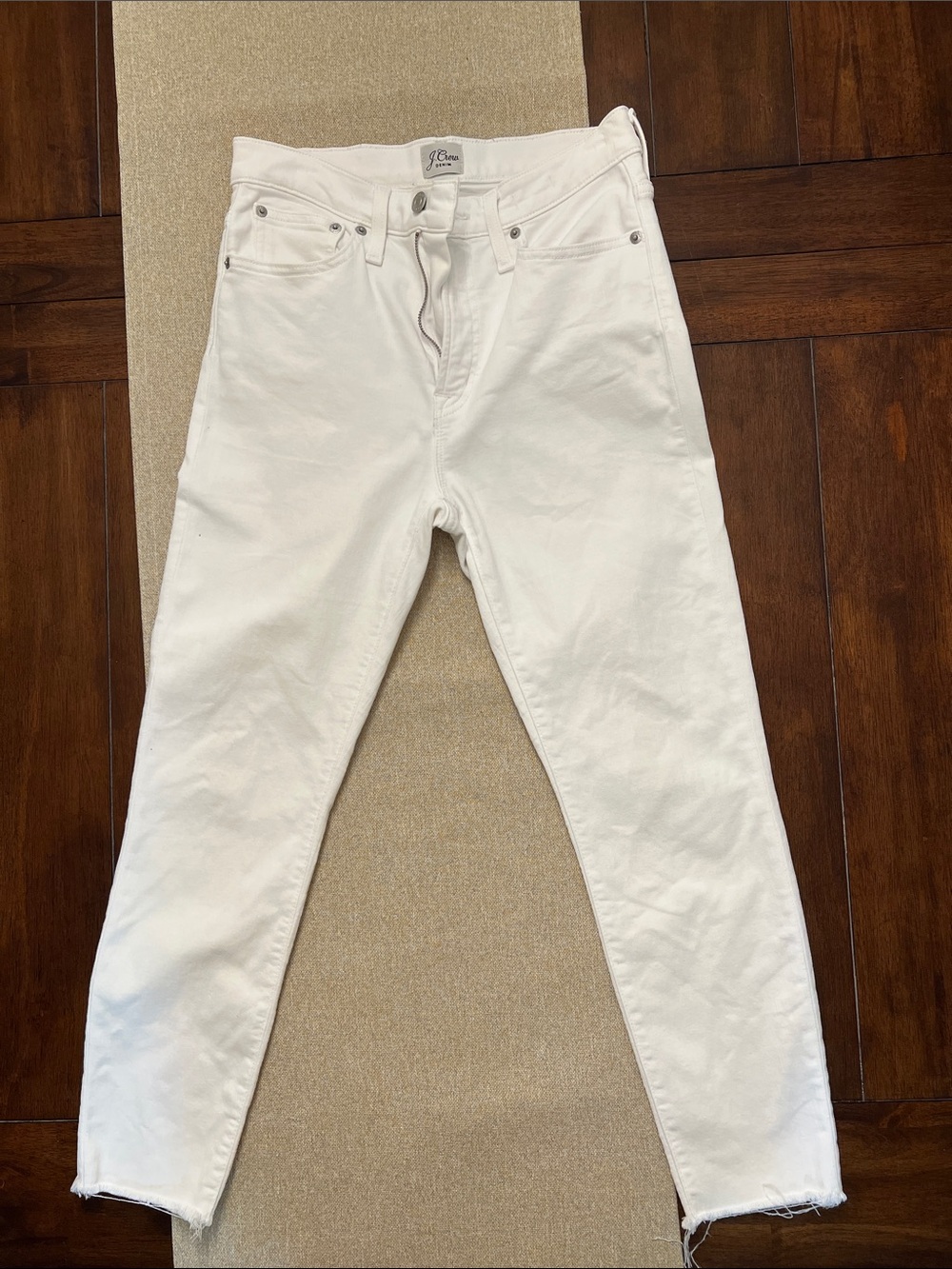 ❤️J. Crew High Rise10 Toothpick distressed hemline Jean ❤️final drop